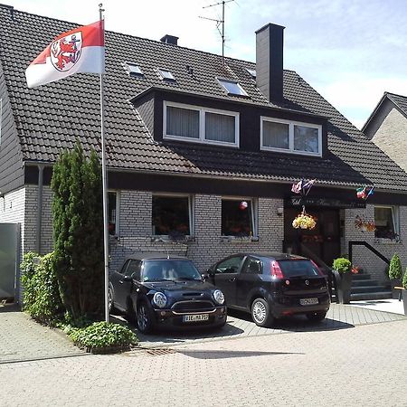 Haus Mariandl Hotel Düsseldorf Eksteriør billede