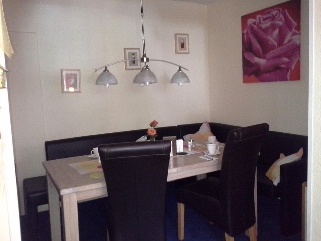 Haus Mariandl Hotel Düsseldorf Eksteriør billede
